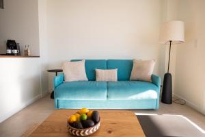 Modern 1-bedroom apartment with sea view on La Croisette