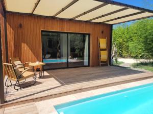 Maisons de vacances La Cabane de Cinette : Maison 1 Chambre