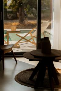 Limani Nikiti Suites