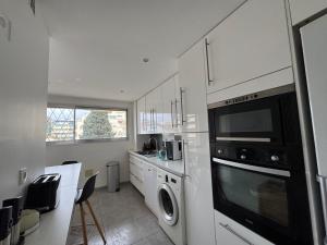 90 m2 Palm Beach apartment with 2 balconies Very stylish and central