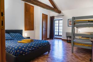 Maisons de vacances Gite du Pin - Abbaye Beruges : photos des chambres