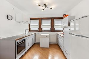 APARTMENT in Gifhorn - For 4 People - 50m2, 1x Bedroom, 4x Single Bed, Free Coffee, WiFi & Parking - 24h CHECK IN #GF01