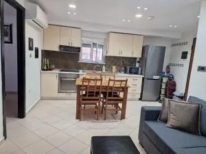 The palm of Eden Synergy Durres - Xherëzotaj