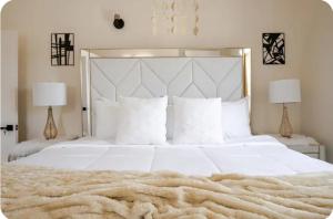 Barefoot Bliss Short Term Rental with pool in Colbeck Manor