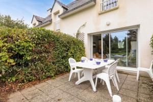 Maisons de vacances Jolie maison pour 5 - Pointe de Kerners Arzon : photos des chambres