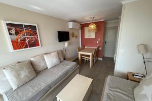 L’Anse de Pramousquier - Sea View and Leisure