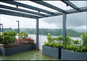 Sonyas Hillside Retreat Magic