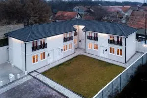 Royal Crown Apartments - 苏博蒂察