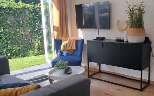 Chalet met privé tuin & hottub Zeeland VP064