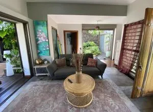 Villa Santa Cruz piscine à St-Gilles les pieds dans l'eau - Grand Fond