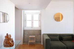 Riverfront Stylish Apartment - waterfront 2BR