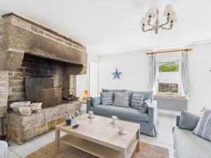 Maisons de vacances -Fisher- Maison lovee au port de Kerdruc : photos des chambres