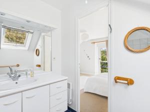 Maisons de vacances -Fisher- Maison lovee au port de Kerdruc : photos des chambres