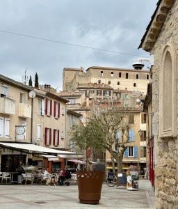 Appartements Appartement 1 chambre avec piscine : photos des chambres