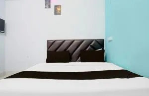 Oyo Convivial Classic Hotel&Janmasha - Rewa