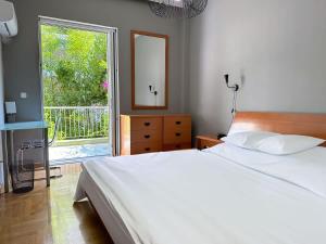 Peaceful Urban Oasis Garden View