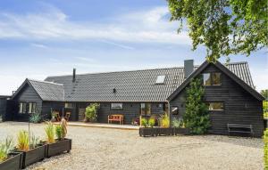 Beautiful Home In Juelsminde