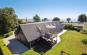 Beautiful Home In Juelsminde