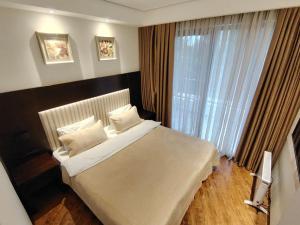 DreamLand apart hotel