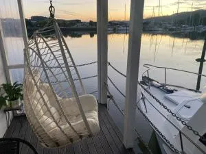 On the water boat House - Ngunguru