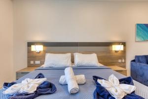 Stylish Apartments in Bay Square