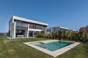 Chalet Las Marismas 8 - Playa de los Haraganes HCHM8P00 - 4hvězdičkové hotely ve městě Isla Canela