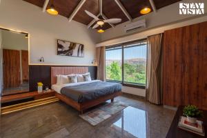 StayVista at Daisy Dell with Pool, Gazebo, Wi-Fi