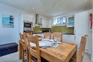 Finest Retreats - The Boat House