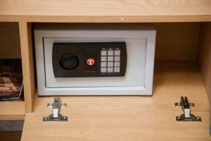 Royal Crown Apartments