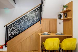 Royal Crown Apartments