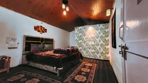 Pandora Riverside Cafe & Stay