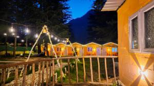 Pandora Riverside Cafe & Stay