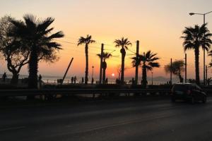 Sunset luxury studio by the sea