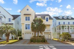 Posh Pelican home