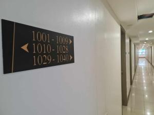 Sleek 1 BR APT at FAME Residences with Balcony