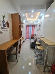 Sleek 1 BR APT at FAME Residences with Balcony