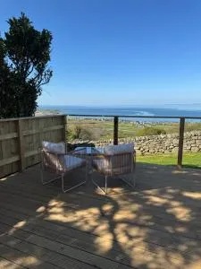coastal view shepherds hut with hot tub - Llanfair