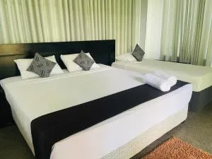 Elephant Entrance - 明内里耶