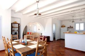 Divers Cycladic House Paros