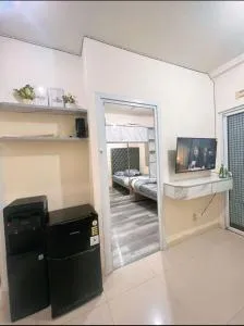 Green Pramuka City by Mueza Room - Mantaak