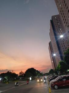 Green Pramuka City by Mueza Room