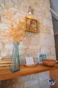 Maisons de vacances Maison en pierre avec piscine a Barjac, 16 personnes : photos des chambres