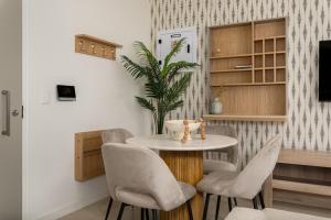 The Braemar Apartments