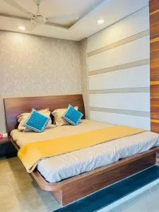 Siddharth Lake View Penthouse - Nipāni