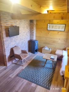 Cypres, modern wooden house with free parking