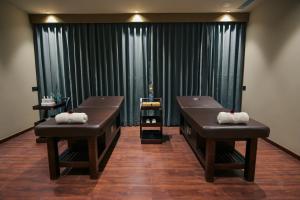 Clarks Safari Haridwar