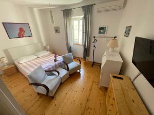 Apartments and Rooms Ille