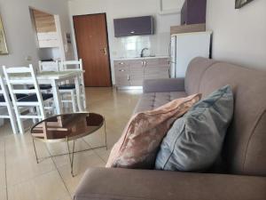 International Sea View Apartment