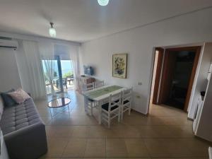 International Sea View Apartment