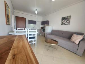 International Sea View Apartment